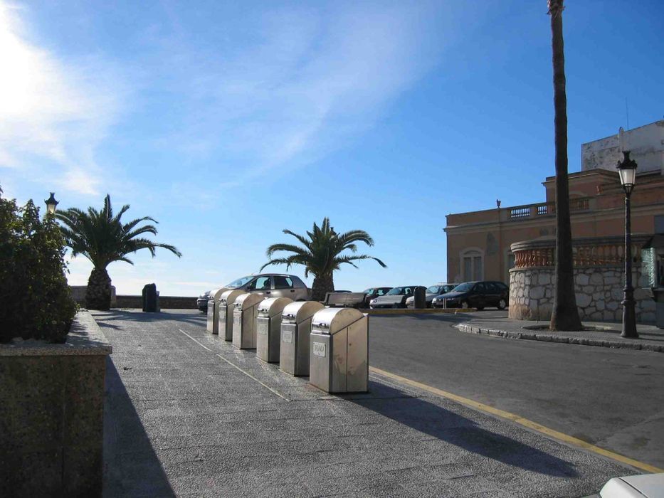 Spain opts for underground collection