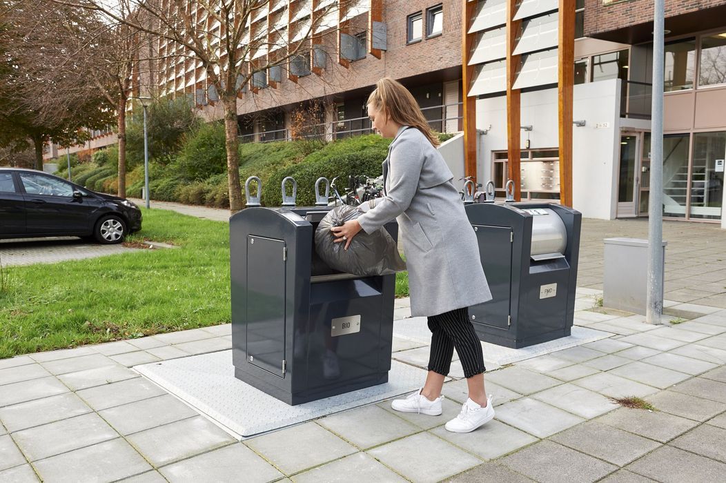 Afval inzamelen vier punt nul